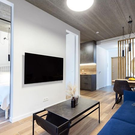 City Center Sanctuary Modern Business-Class Studio With Free Parking In The Heart Of Вильнюс Экстерьер фото